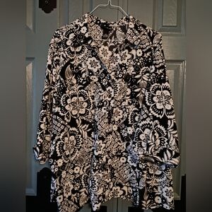 Maggie Barnes Black and White Floral Blouse